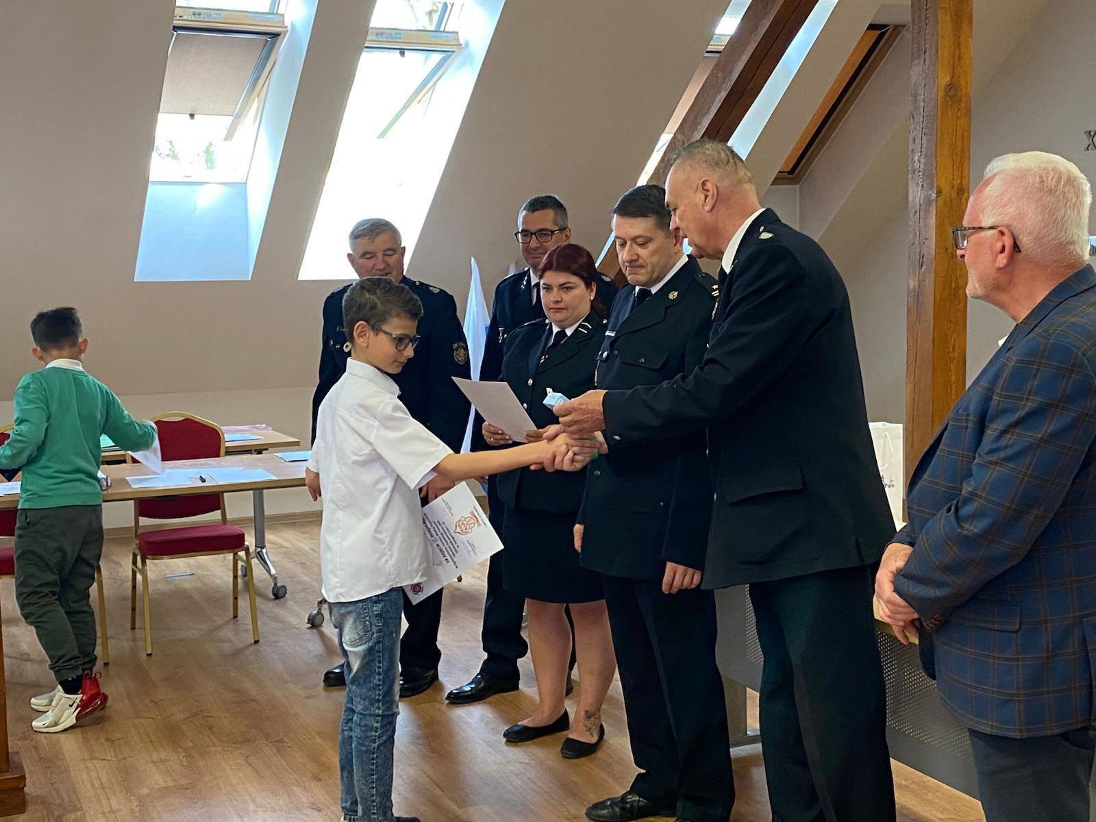 Uczeń i osoby dorosłe