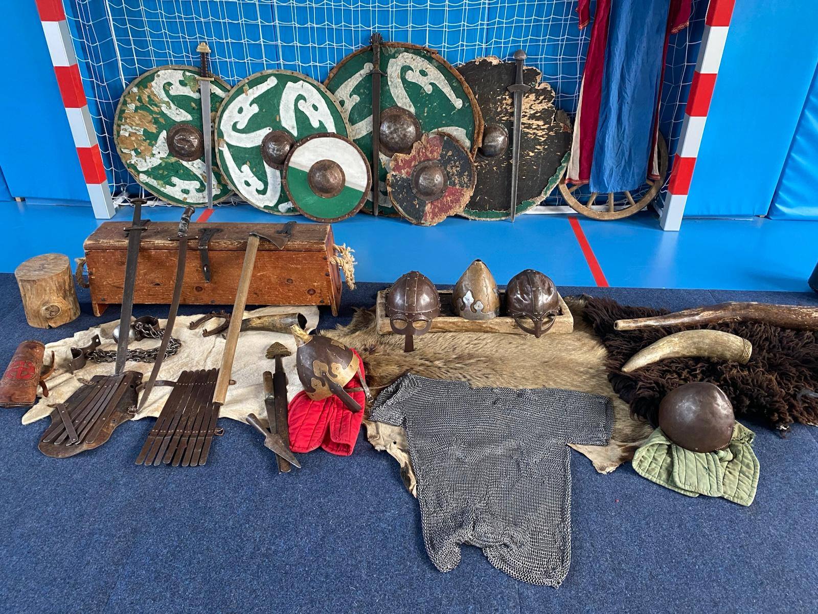 Elementy zbroi rycerza